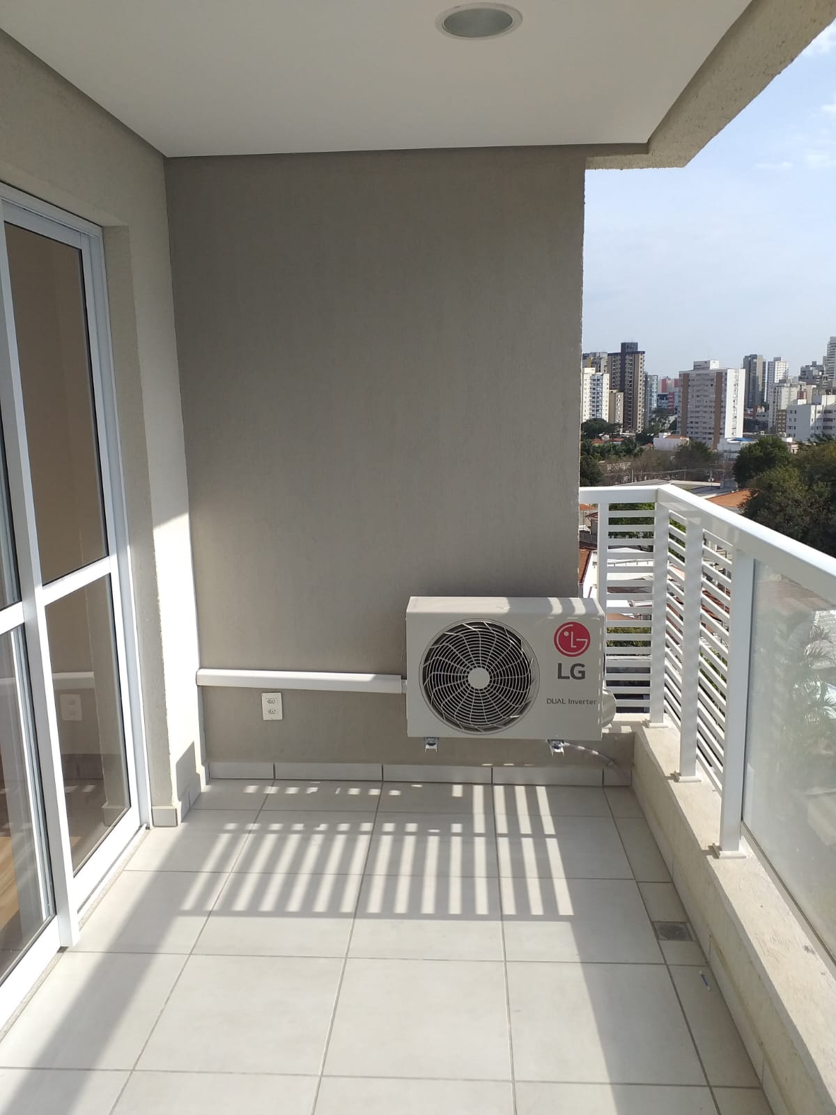 Apartamento (56m2)A VENDA!!!, mobiliado, localizado na Rua Sena Madureira, Vila Mariana – SP