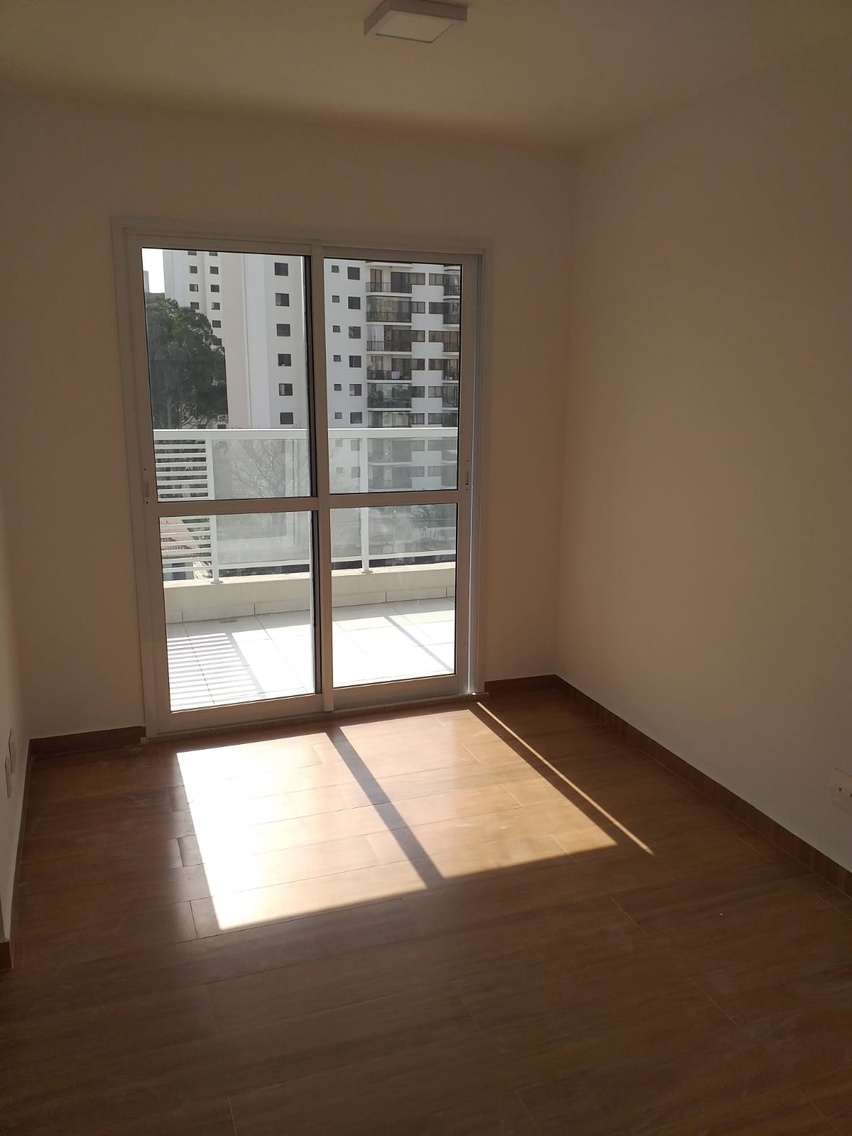 Apartamento (56m2)A VENDA!!!, mobiliado, localizado na Rua Sena Madureira, Vila Mariana – SP