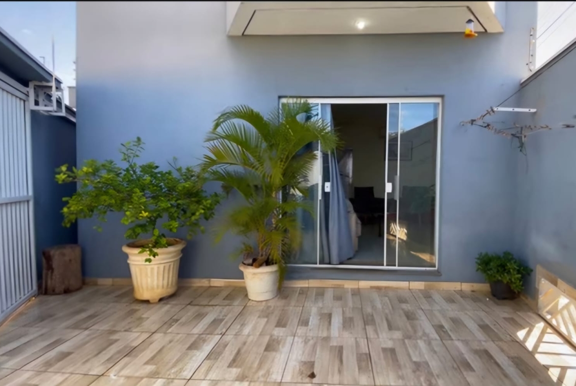 VENDE-SE CASA (Sobrado), 3 dormitórios (Vila Dr. Laurindo) – TATUÍ SP